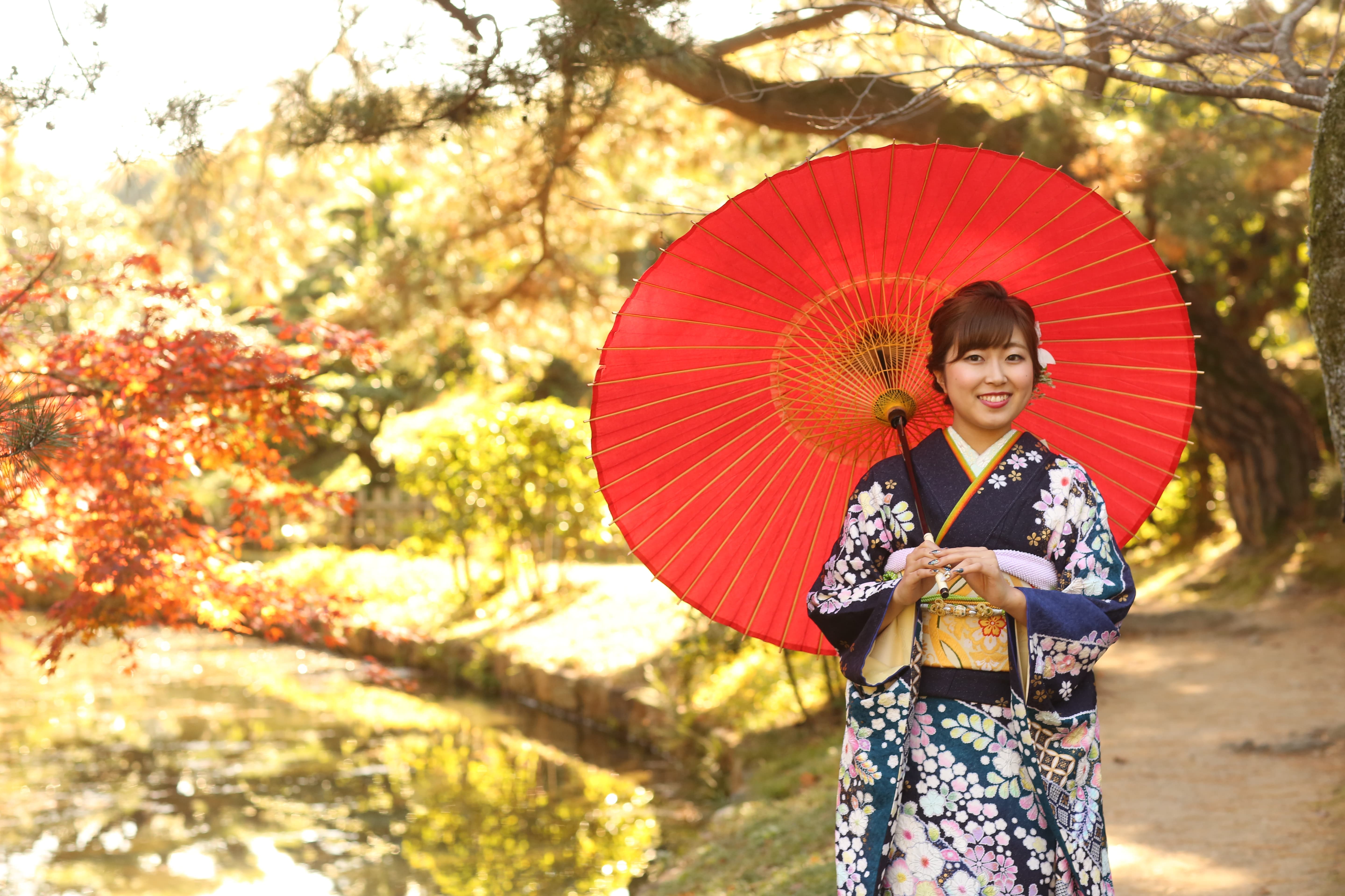 番傘を持った女の子